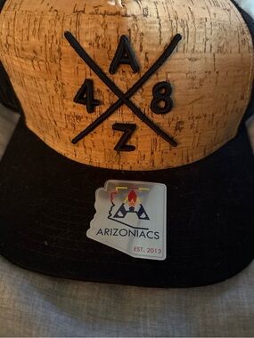 Cork Snapback Hat - Black and Tan